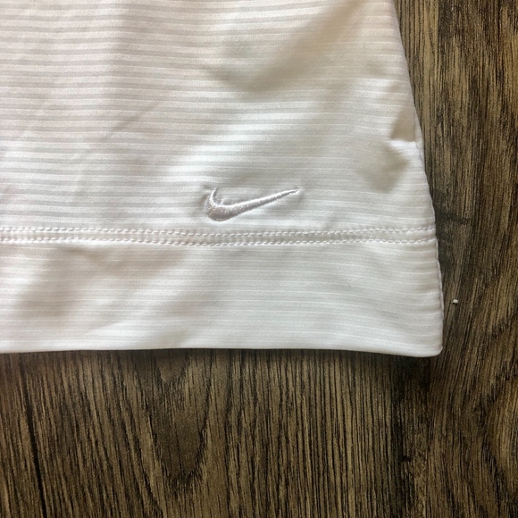 Nike | Women's Dri-Fit Textured Golf Polo sz L - Picture 4 of 6